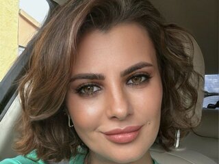AnishaBee amateur