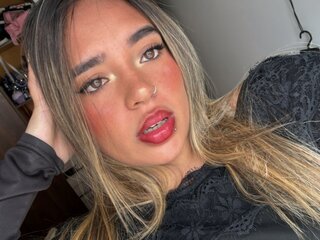 EllyeConnor anal